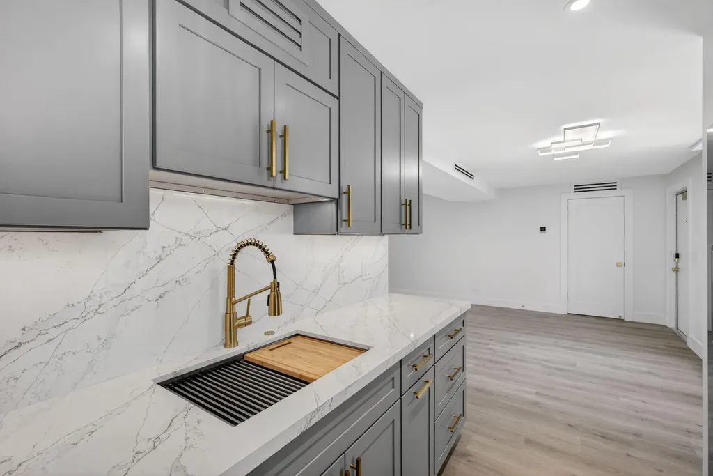 136 Lakeshore Drive North Palm Beach FL 33408