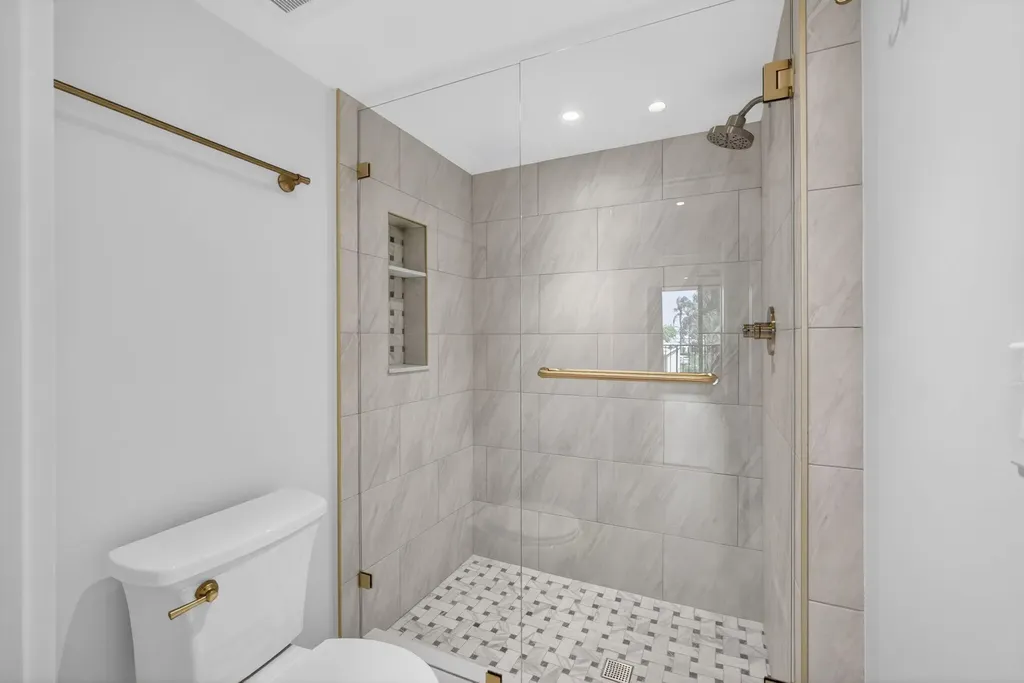 136 Lakeshore Drive North Palm Beach FL 33408