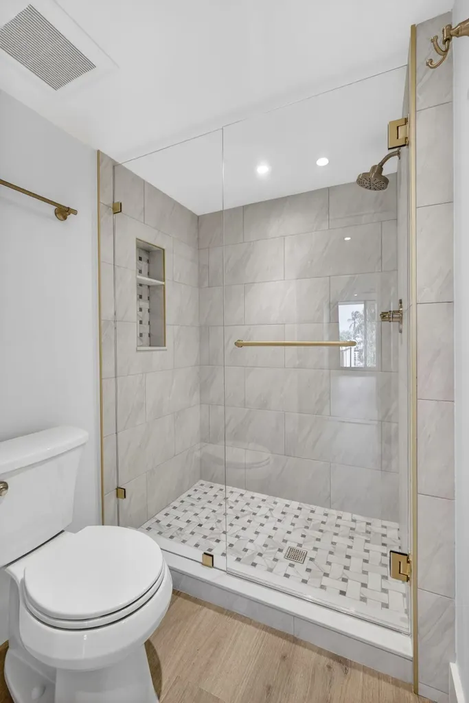136 Lakeshore Drive North Palm Beach FL 33408