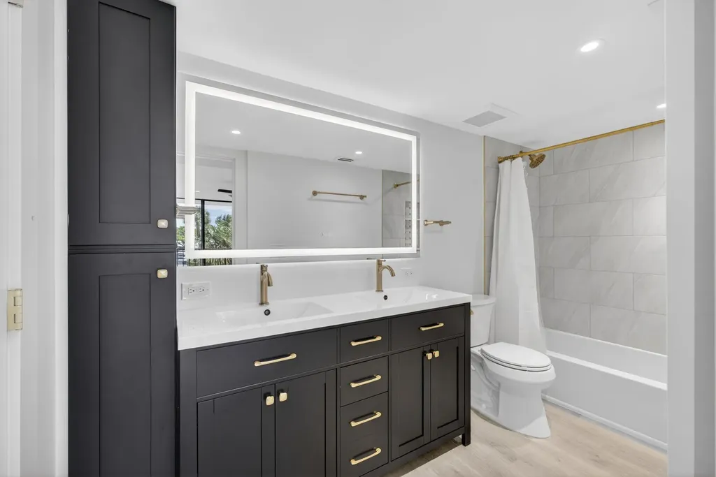 136 Lakeshore Drive North Palm Beach FL 33408