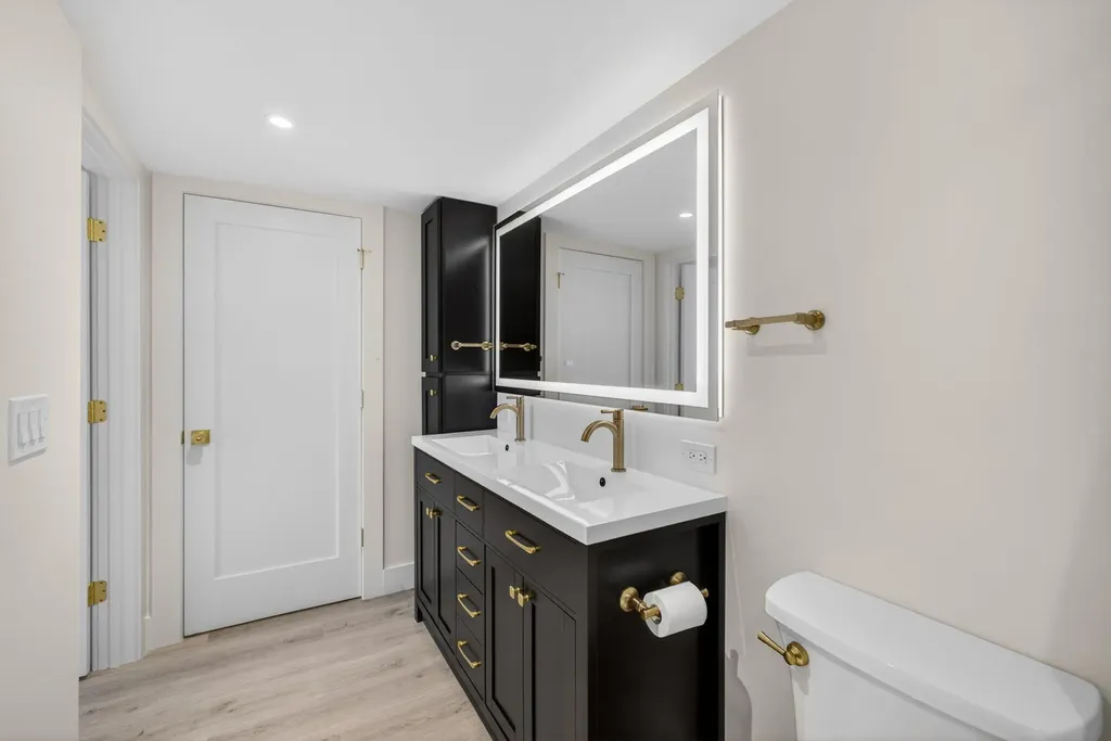 136 Lakeshore Drive North Palm Beach FL 33408