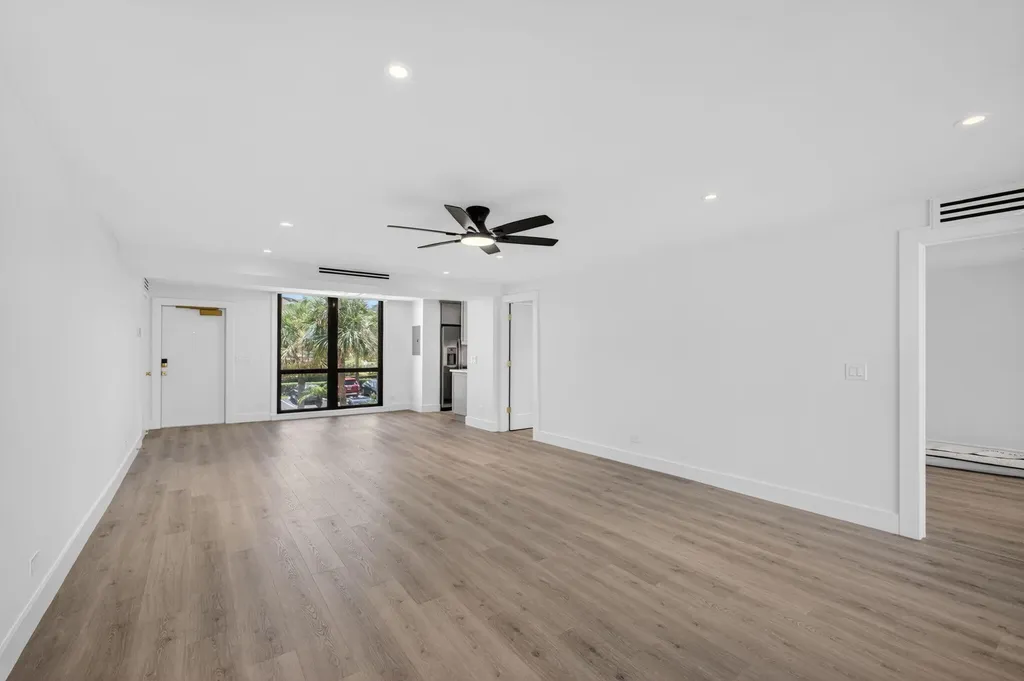 136 Lakeshore Drive North Palm Beach FL 33408