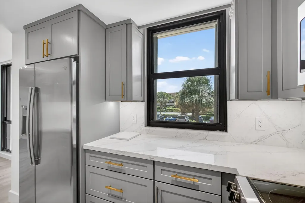 136 Lakeshore Drive North Palm Beach FL 33408