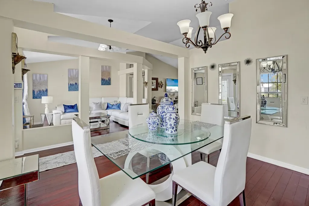 981 SW Mccomkle Avenue Port St Lucie FL 34953