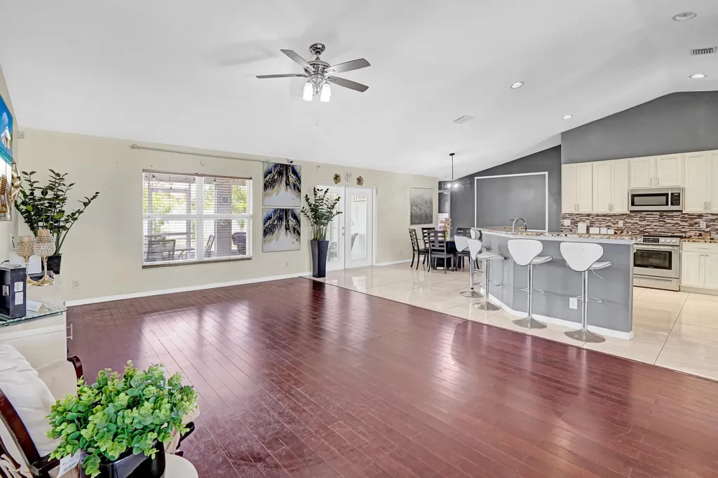 981 SW Mccomkle Avenue Port St Lucie FL 34953