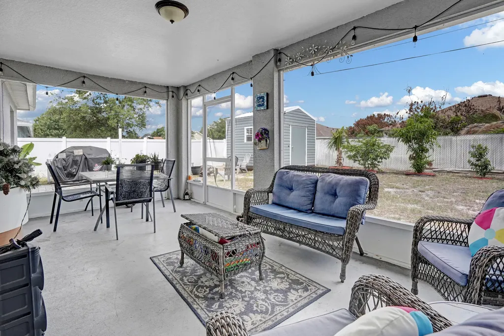 981 SW Mccomkle Avenue Port St Lucie FL 34953