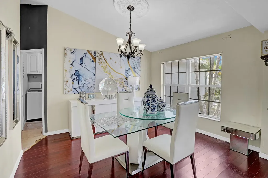 981 SW Mccomkle Avenue Port St Lucie FL 34953