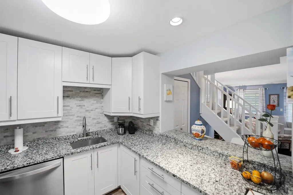 1895 NE Media Avenue Jensen Beach FL 34957