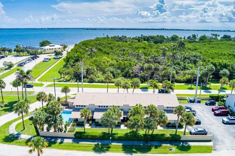1895 NE Media Avenue Jensen Beach FL 34957