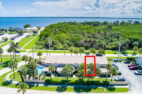 1895 NE Media Avenue Jensen Beach FL 34957