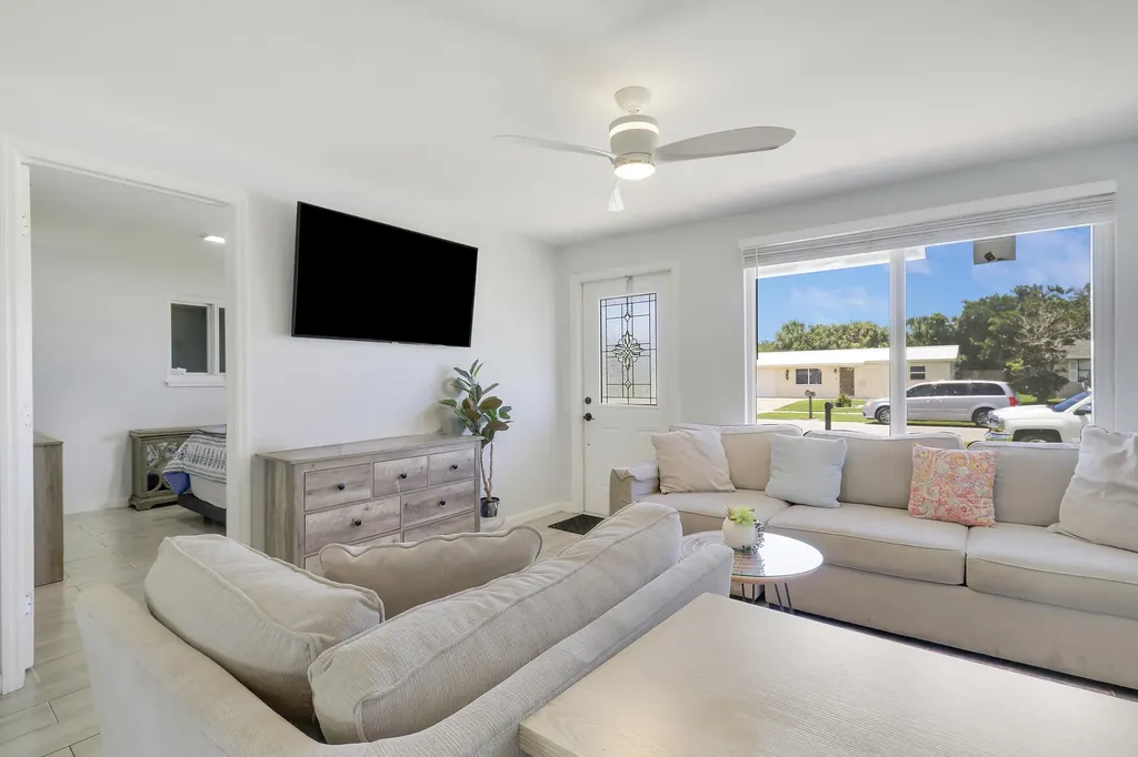 3796 Gull Road Palm Beach Gardens FL 33410