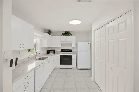 6712 Campanilla Fort Pierce FL 34951
