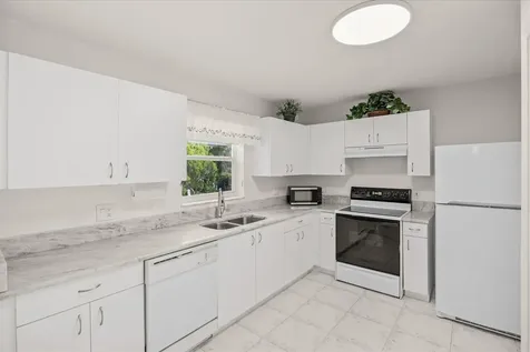 6712 Campanilla Fort Pierce FL 34951