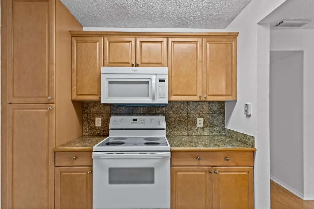 2317 N Congress Avenue Boynton Beach FL 33426