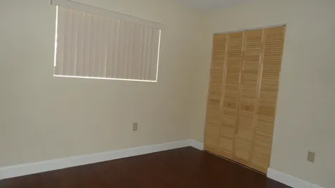 351 Palm Way Pembroke Pines FL 33025