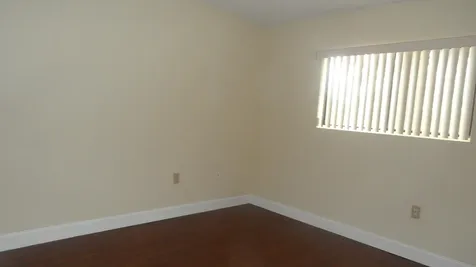 351 Palm Way Pembroke Pines FL 33025