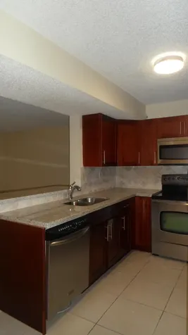 351 Palm Way Pembroke Pines FL 33025