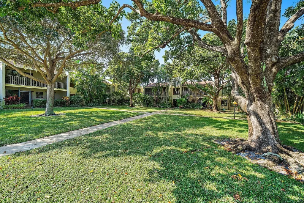 150 Pineview Road Jupiter FL 33469