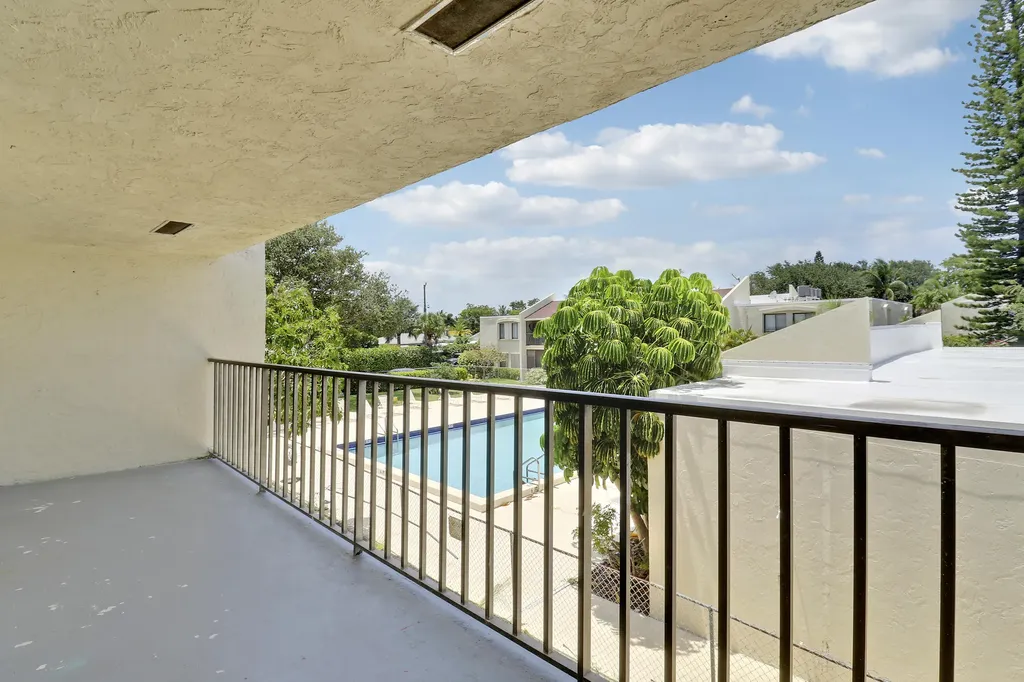 150 Pineview Road Jupiter FL 33469