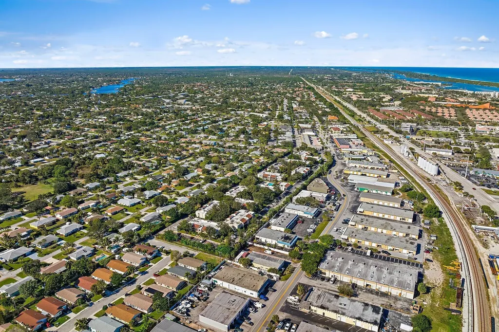 150 Pineview Road Jupiter FL 33469