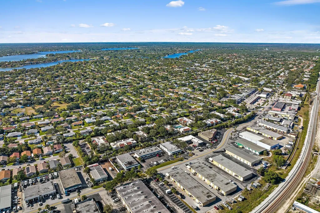 150 Pineview Road Jupiter FL 33469