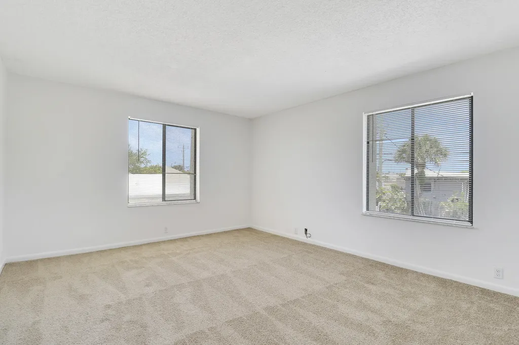 150 Pineview Road Jupiter FL 33469