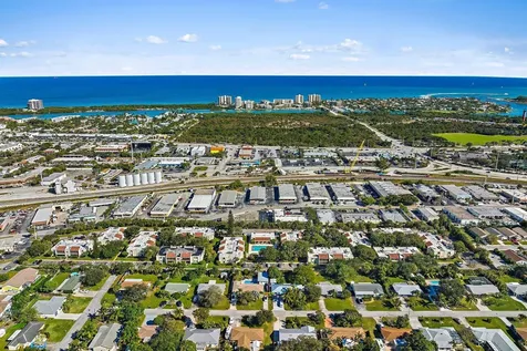 150 Pineview Road Jupiter FL 33469