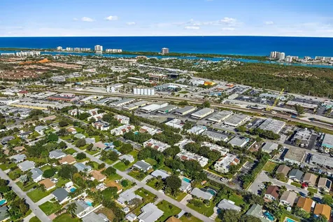 150 Pineview Road Jupiter FL 33469