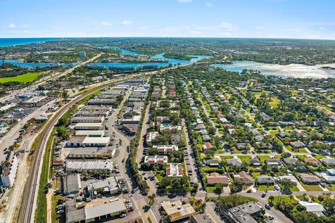 150 Pineview Road Jupiter FL 33469