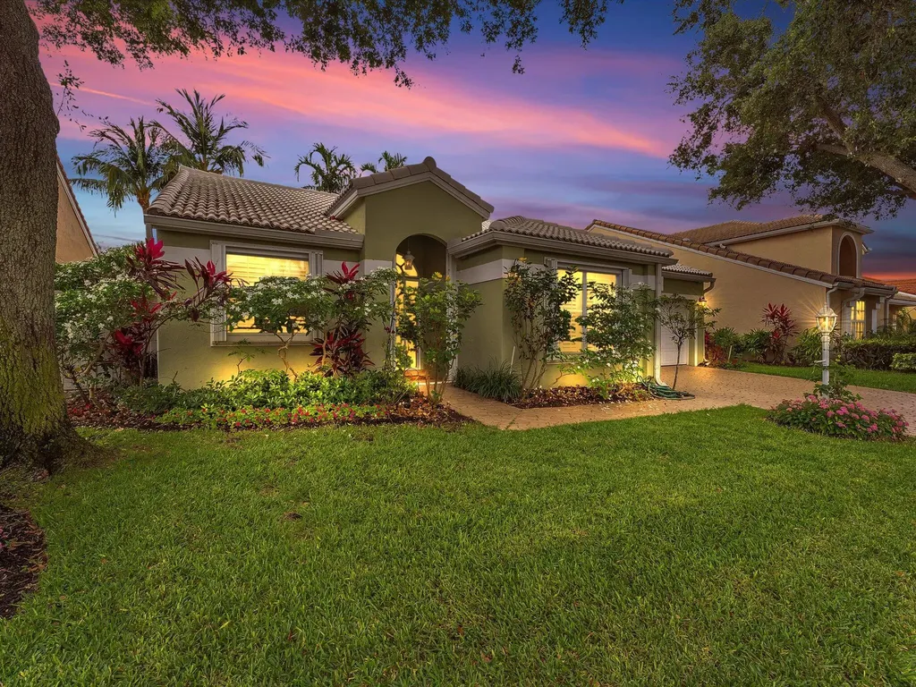 1097 Roble Way Palm Beach Gardens FL 33410