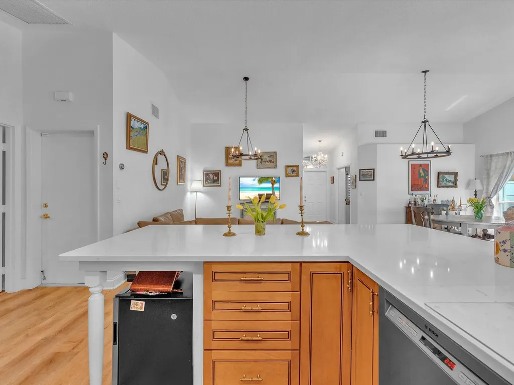 1097 Roble Way Palm Beach Gardens FL 33410