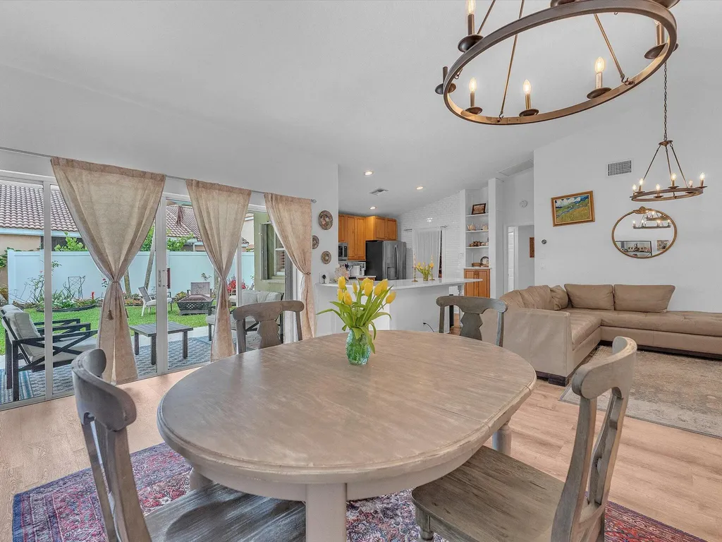 1097 Roble Way Palm Beach Gardens FL 33410