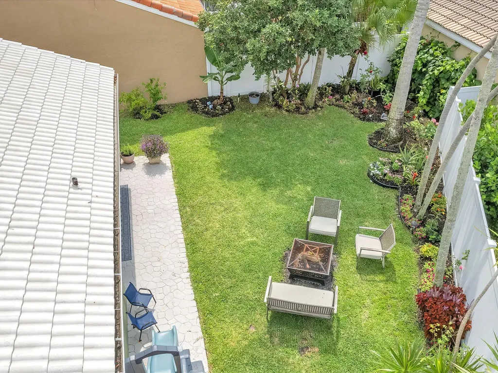 1097 Roble Way Palm Beach Gardens FL 33410