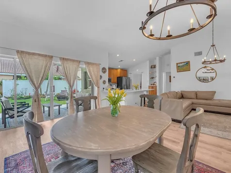 1097 Roble Way Palm Beach Gardens FL 33410