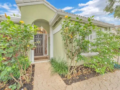 1097 Roble Way Palm Beach Gardens FL 33410