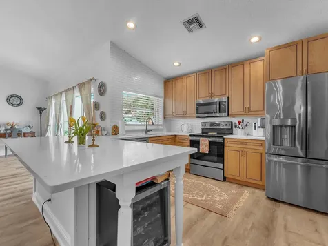 1097 Roble Way Palm Beach Gardens FL 33410