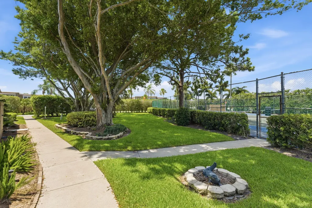 11588 Winchester Drive Palm Beach Gardens FL 33410