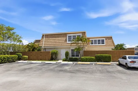 11588 Winchester Drive Palm Beach Gardens FL 33410