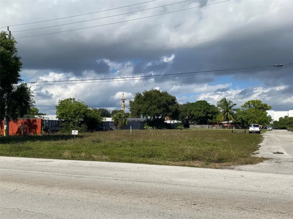 NW 19 NW 19th Avenue Pompano Beach FL 33069