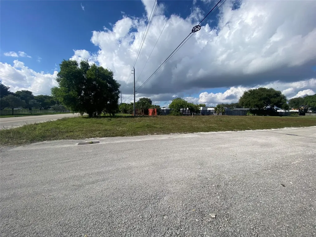 NW 19 NW 19th Avenue Pompano Beach FL 33069