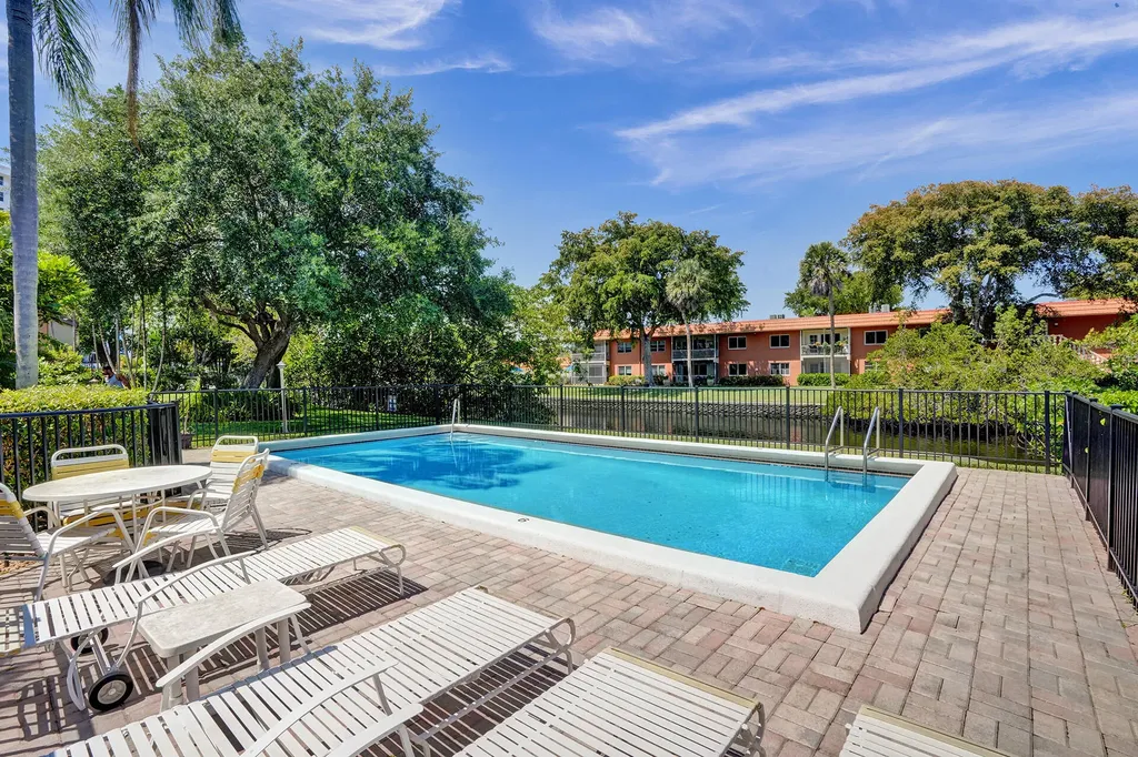 91 NE 17th Court Fort Lauderdale FL 33305