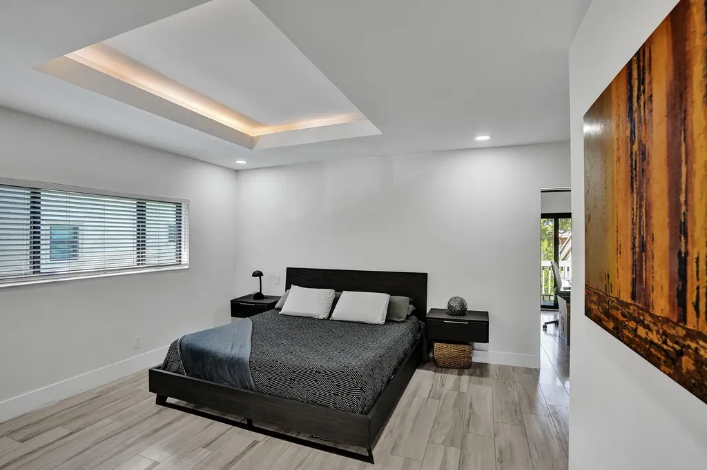 91 NE 17th Court Fort Lauderdale FL 33305