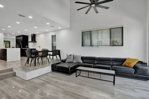 91 NE 17th Court Fort Lauderdale FL 33305