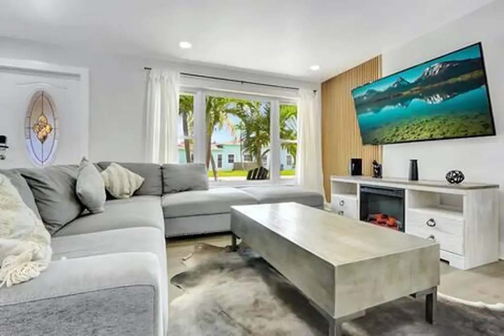 2809 NW 7th Avenue Wilton Manors FL 33311