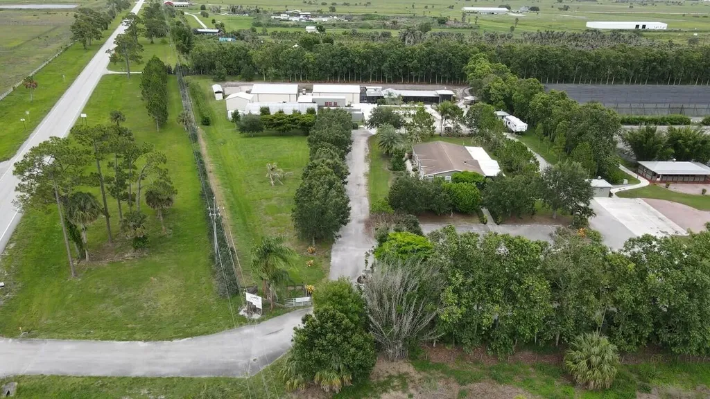 8006 SW Kanner Highway Indiantown FL 34956