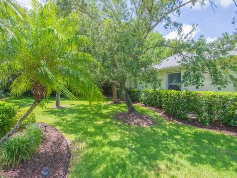 3830 Nags Head Place SW Vero Beach FL 32968