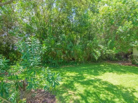 3830 Nags Head Place SW Vero Beach FL 32968