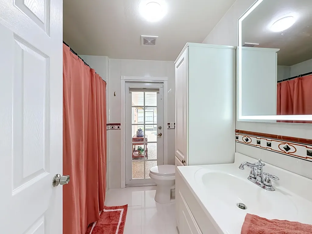 851 E Plantation Circle Plantation FL 33324