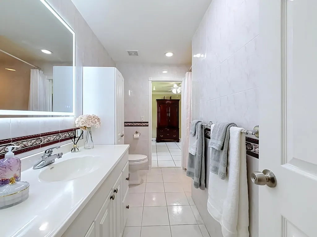 851 E Plantation Circle Plantation FL 33324
