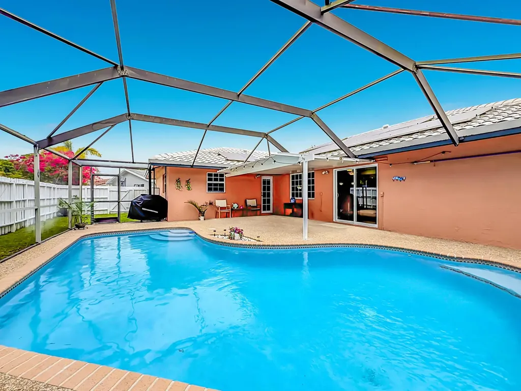 851 E Plantation Circle Plantation FL 33324
